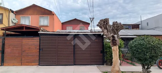 Casa En Venta De 2 Dorm.1 Baño En Maipú