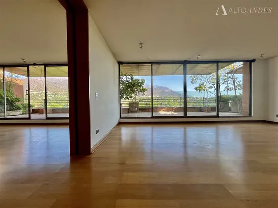 Departamento En Venta De 4 Dorm. En Las Condes