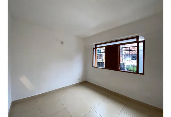 Se Arrienda Oficina Comercial En Miravalle, Laureles, Medellin