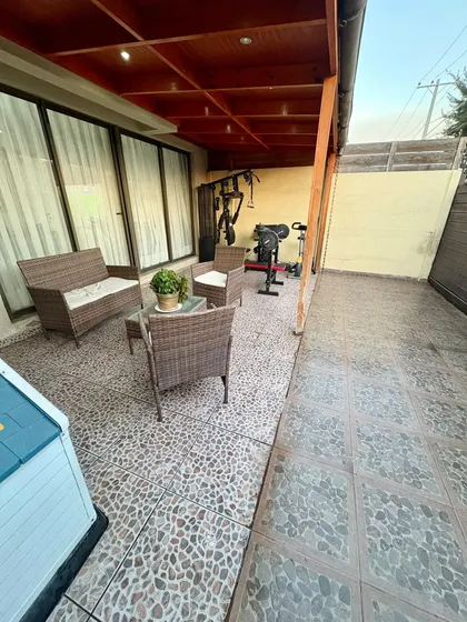 Arriendo Casa Dentro De Condominio