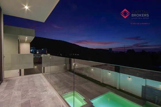 Casa Delujo En Venta En Ayamonte Zona Bajio