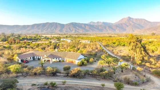 Casona En Condominio Sector Las Cruces