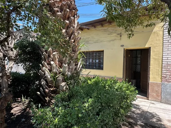 Oportunidad, Casa 110/122m2, Con Jardín, Barrio San Vicente