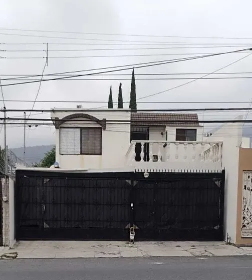 Casa Venta En Cumbres 2do Sector