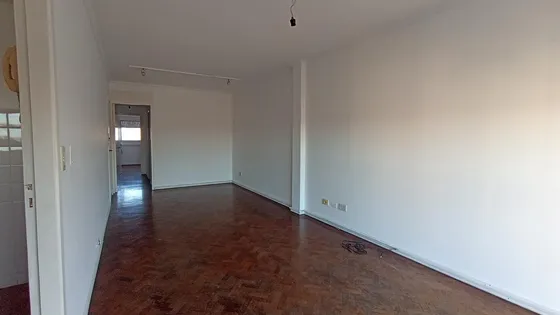 Departamento Dos Dormitorios Centro Balcón