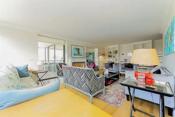 Departamento En Venta De 3 Dorm. En Las Condes