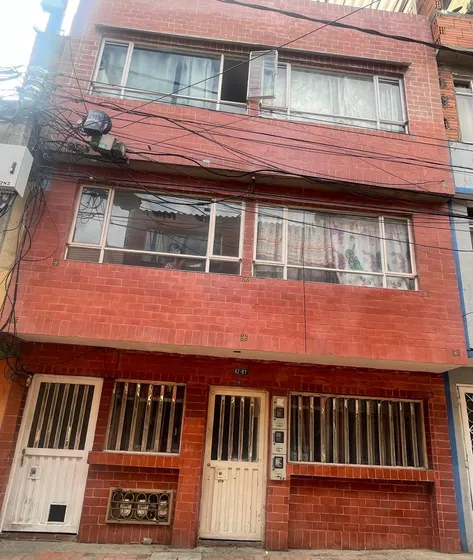 En Venta Casa En Dindalito De 228 M2 - Rentable