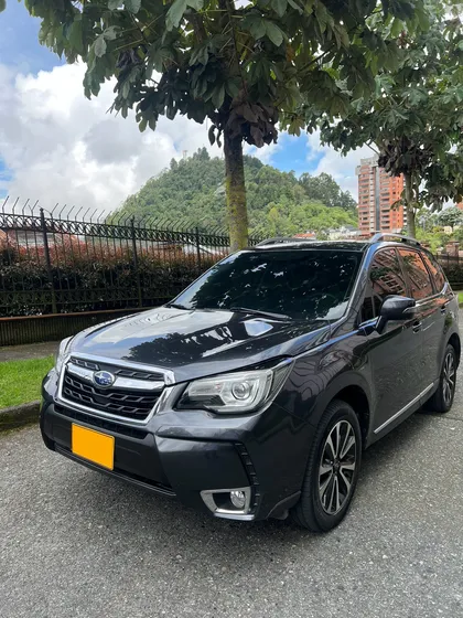 Subaru Forester 2.0 Xt