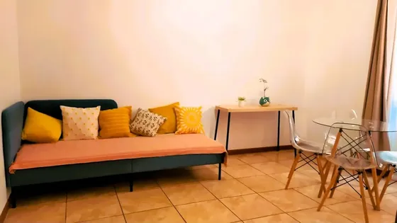 Vende Departamento Amoblado Barrio Yungay 2 Dormitorios