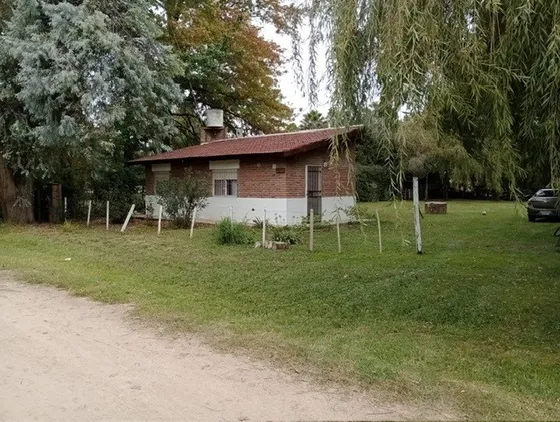 Casa Chalet  En Venta En Barrio Parque Sakura, Exaltación De La Cruz, G.b.a. Zona Norte