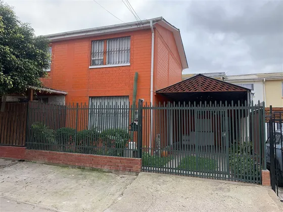 Hermosa Casa De 2 Pisos Refaccionada En La Cantera