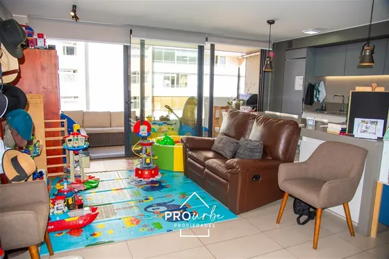 Departamento En Venta De 2 Dorm. En Las Condes
