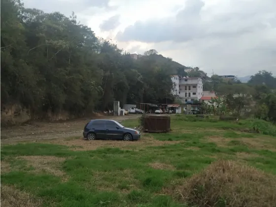 Terreno Con Zonificacion Residencial - Comercial En Los Teques
