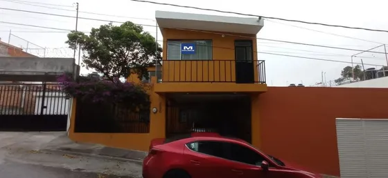 Casa En Venta En Lomas De Santiaguito