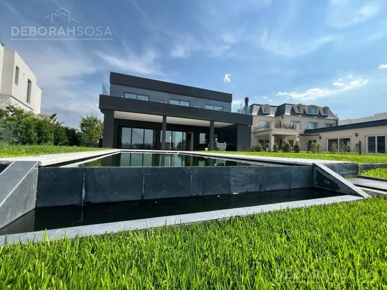 Casa En Venta Alquiler Al Lago Virazon Nordelta Pileta 4 Hab
