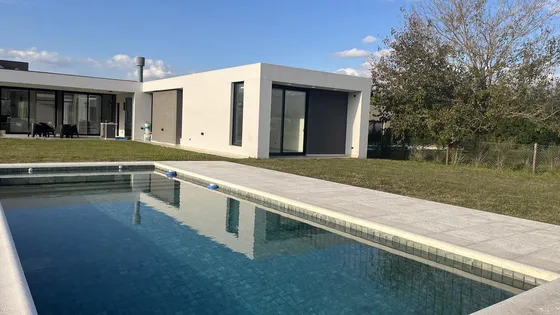 Venta De Casa 5 Ambientes A Estrenar En Barrio Fincas Del Alba, Canning (apto Crédito)