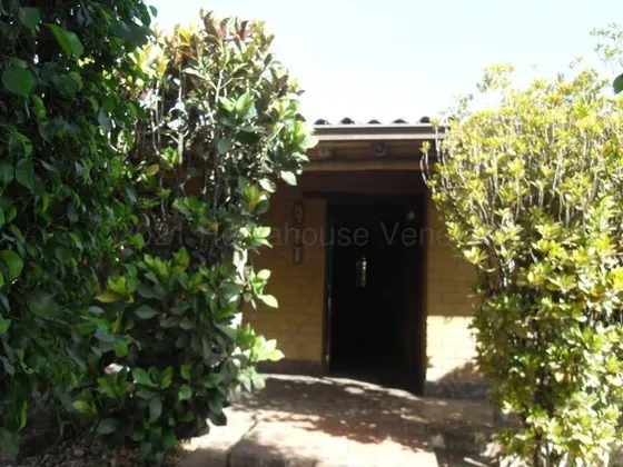 Ab Imaginese Vivir En Una Casa De Campo Acogedora, Frezca Estilo Country Con Paredes De Adobe ,amoblada Anexo Para Huéspedes Con Aire Acondicionado