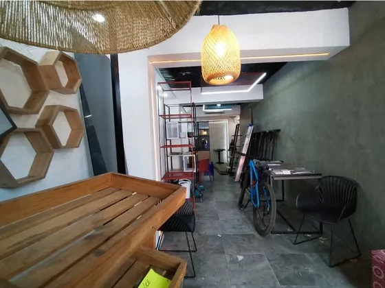 Local Comercial En Venta En Valencia, Ave. Navas Espinola. Em-8370745