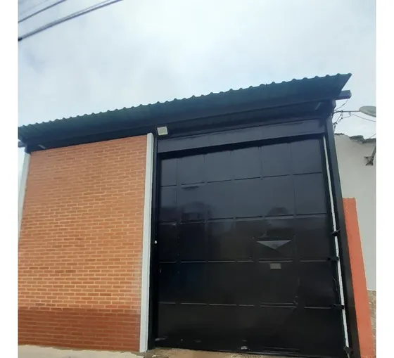 Lisbeth Mantilla Vende Galpón En El Santa Rosa, Valencia, Edo. Carabobo.