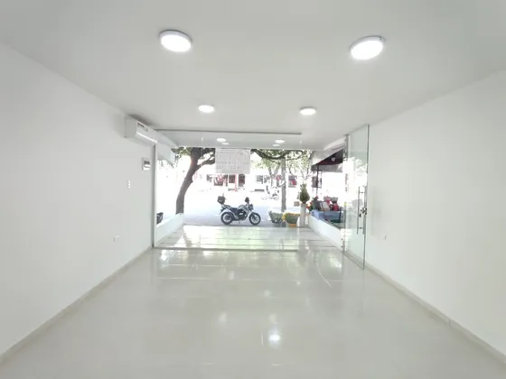 Local En Arriendo En La Ceiba. Cod A20106