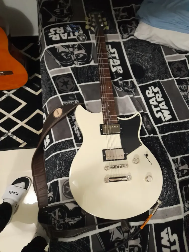Guitarra Revstar Yamaha Rse20 Vw 6c Branco Mogno Chambered Cor
