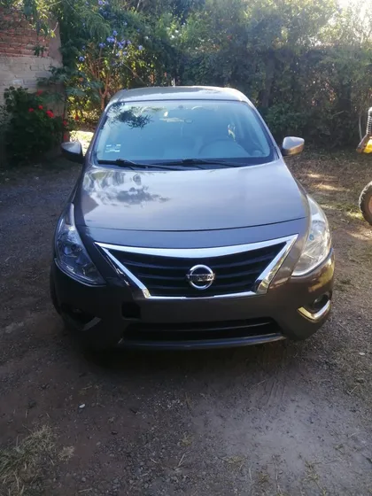 Nissan Versa 1.6 Sense Mt