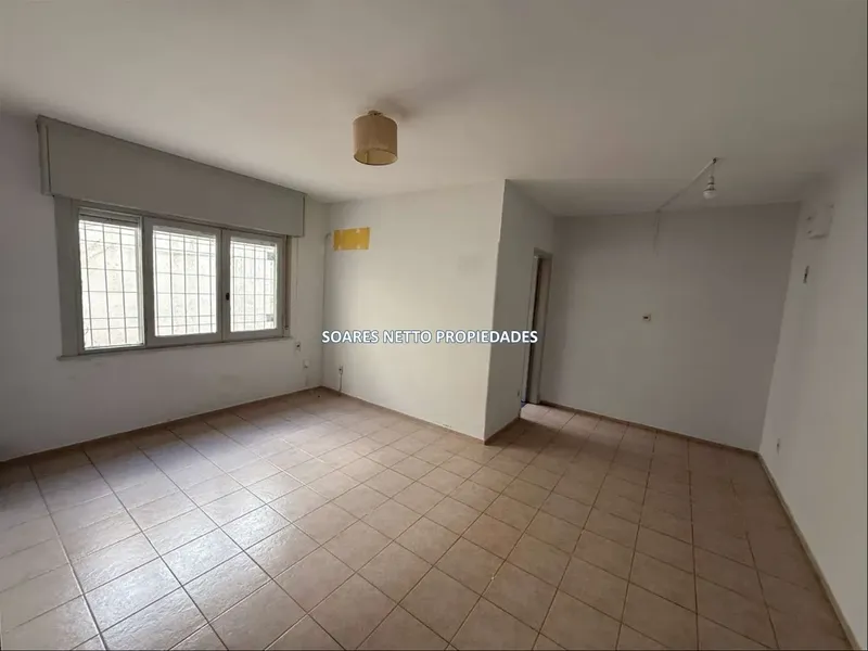 Apartamento En Alquiler De 1 Dormitorio Con Patio En Pocitos. (ac)