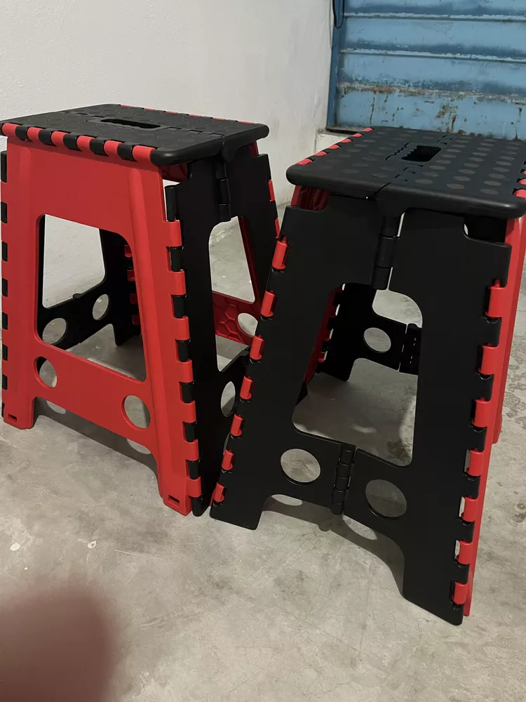 Banco Plegable Grande Plástico Rojo 120kg Uso Rudo Resistent