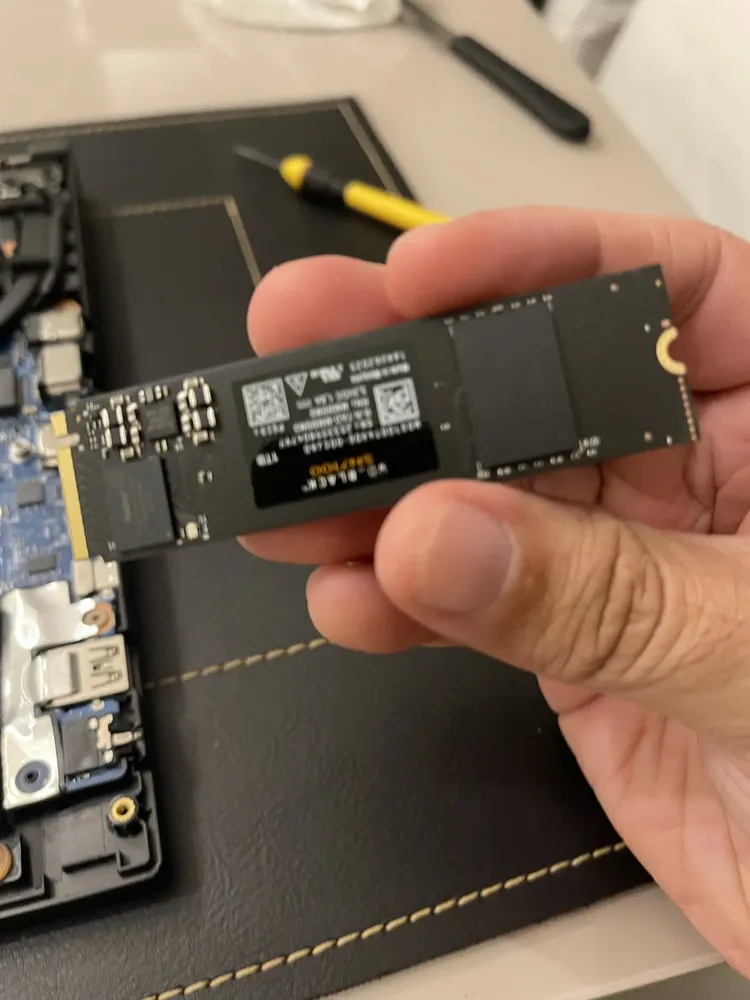 SSD WD_BLACK SN7100 1 TB M.2 2280 NVMe PCIe Gen 4.0 para Notebook