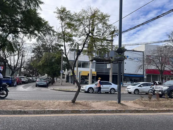 Oficina Alquiler Cerro De Las Rosas Av. Nuñez 4100
