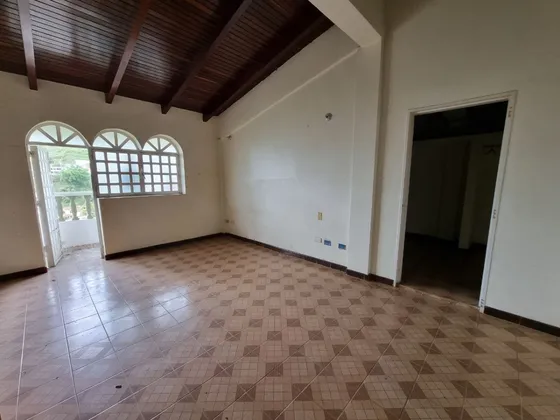 Venta De Casa Con Linda Vista Ubicada En Colinas De Carrizal Urbanizacion Pan De Azucar Miranda 