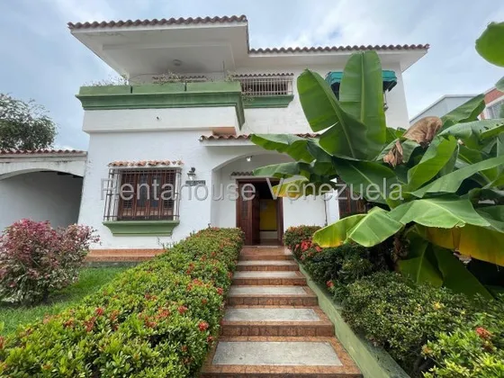 Tu Nuevo Hogar En La Viña Inm, Casa Para Remodelar ¡descubre Esta Espectacular Casa De 528 M² Ideal Para Tu Familia!  Tipo Duplex, Patio, Jardines, Tanque Subterraneo