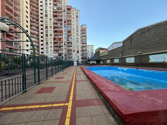 Venta Departamento Metro Santa Ana /1d/1b