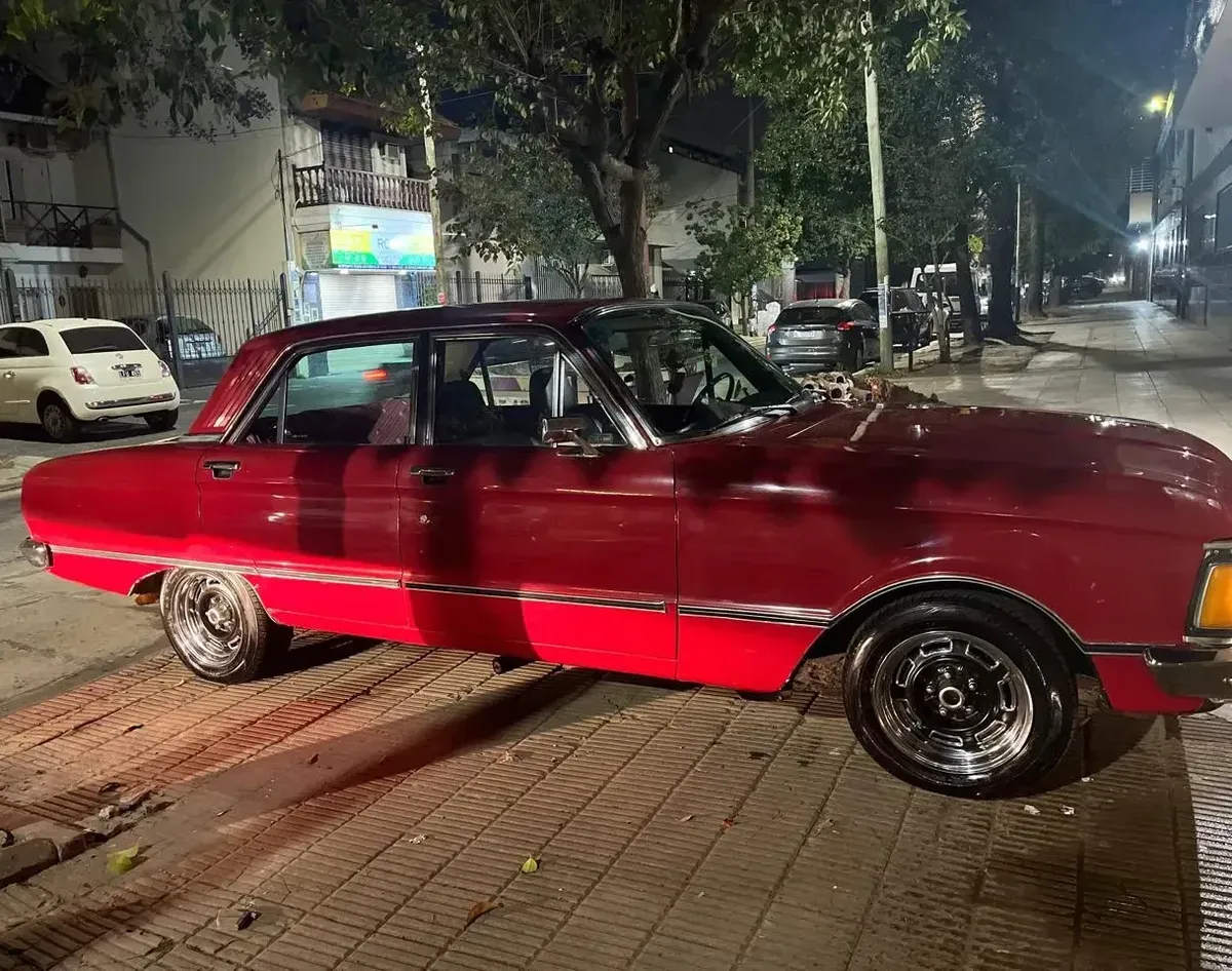 Ford Falcon - 3.0 - Futura - Excelente Estado.