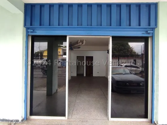 Maria Luisa Mendoza Alquila Extraordinario Local Ideal Para Ese Negocio, Avenidas Principales,amplio Y Acogedor, Baño, Deposito, Y Extraordinarias Caracteristicas! 2    4      2     8     1     8    2
