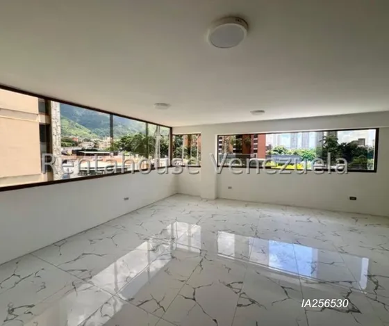 Santa Eduvigis En Venta Cómodo Apartamento A Estrenar, Recién Remodelado.