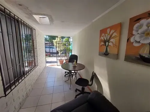 Casa En Venta De 3 Dorm. En Maipú
