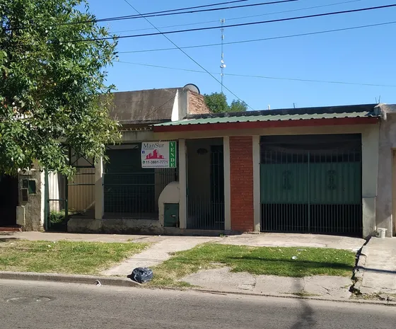 Casa  En Venta En Lomas De Zamora, G.b.a. Zona Sur, Argentina