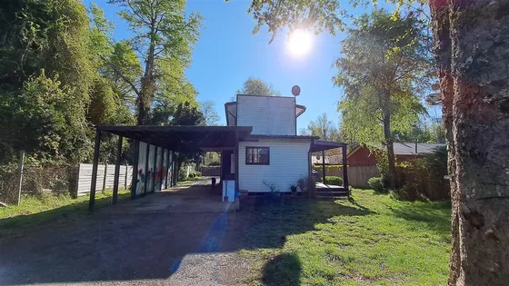¡vive Tranquilo A Minutos Del Centro! Casa Con Terreno Pucon