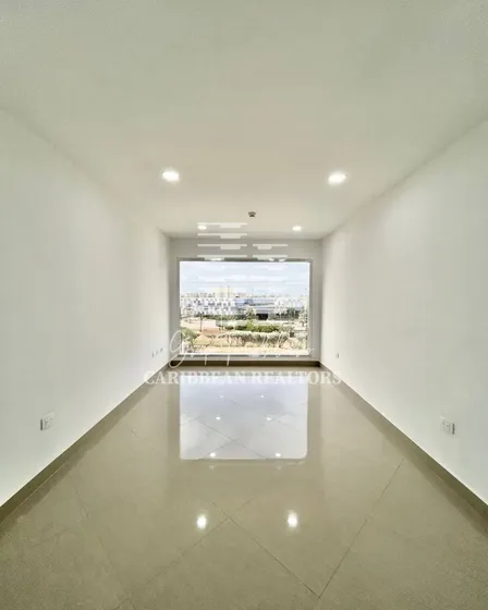 En Alquiler Moderna Oficina En El Centro Empresarial Opus.