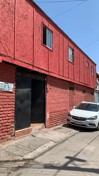 Casona En Venta 13 Habitaciones 3 Baños