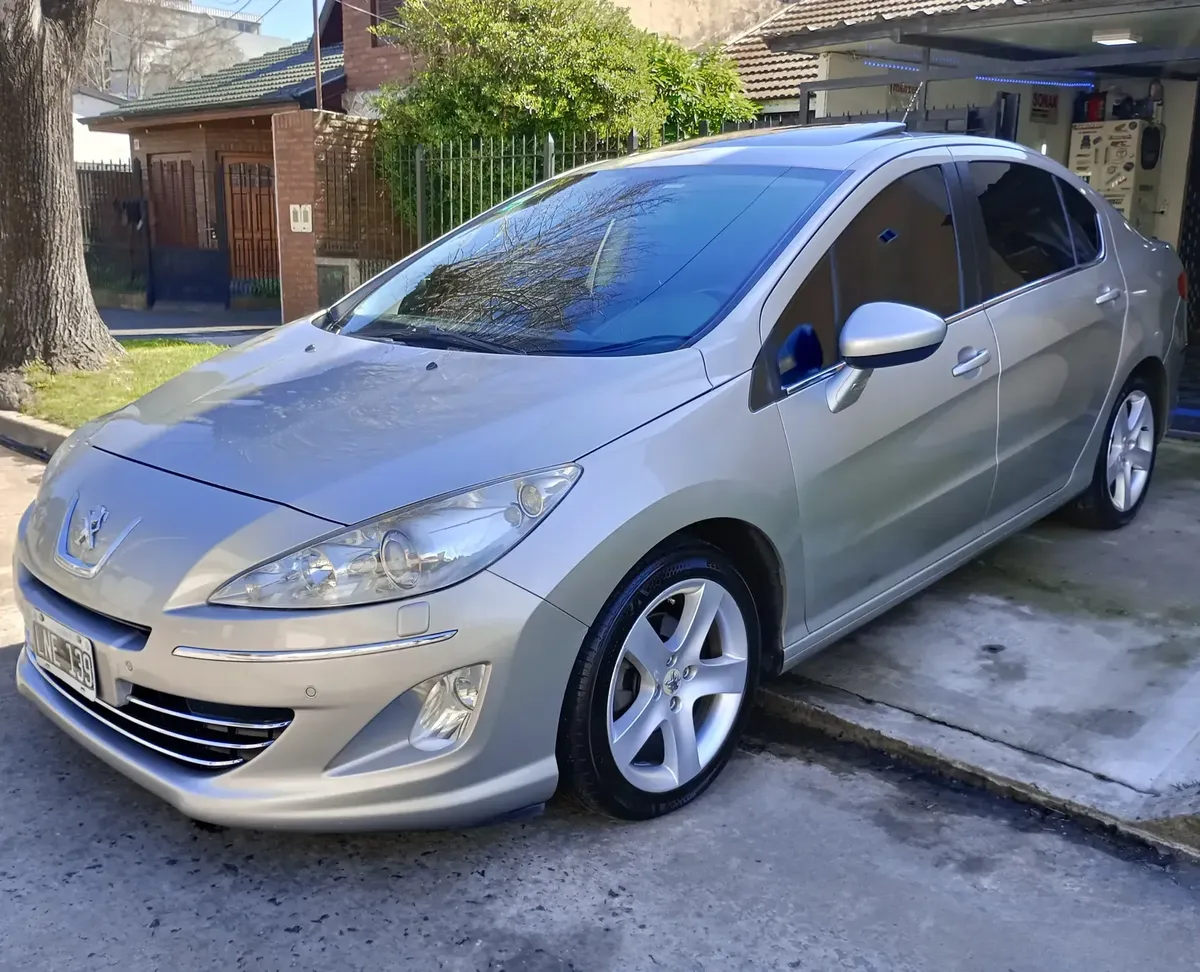 Peugeot 408 1.6 Feline HDI 115 CV