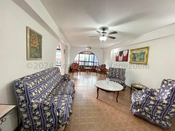 Amoblado Alquiler De Apartamento Centro Urb. Los Caobos Mmarin 25-371 