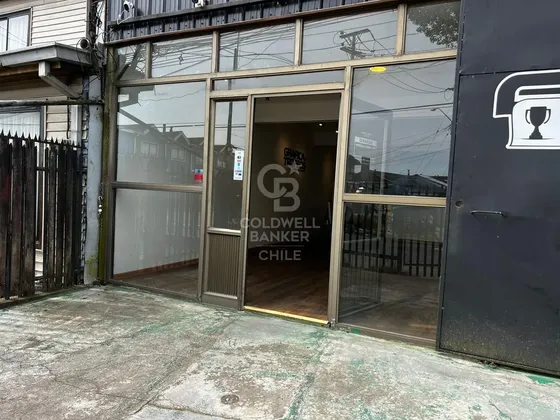 Casa Y Local Comercial En Excelente Ubicación En P Montt