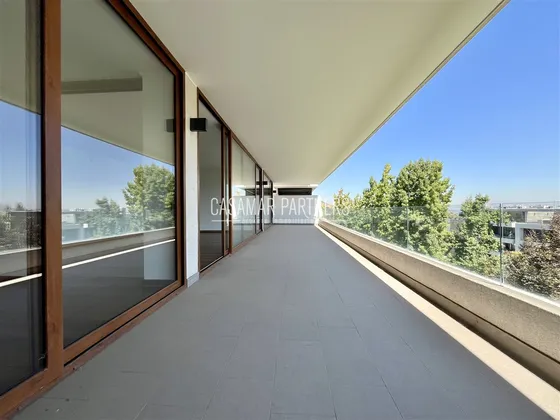 Penthouse Gran Terraza Arriendo 3d 5b Servicios / C.hamilton