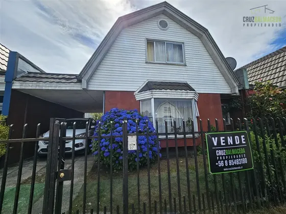 Casa En Venta De 3d 2b Ubicación Privilegiada Valle Volcanes