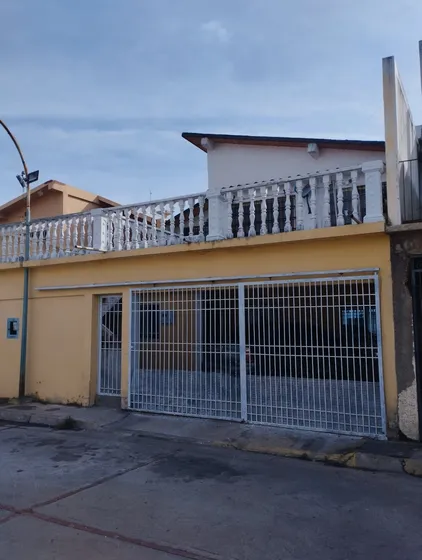 En Venta Linda Casa De Oportunidad En Urb. La Fuente, Turmero, Estado Aragua  Mic 01