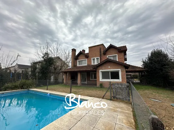 Casa  En Venta En La Delfina, Pilar, G.b.a. Zona Norte