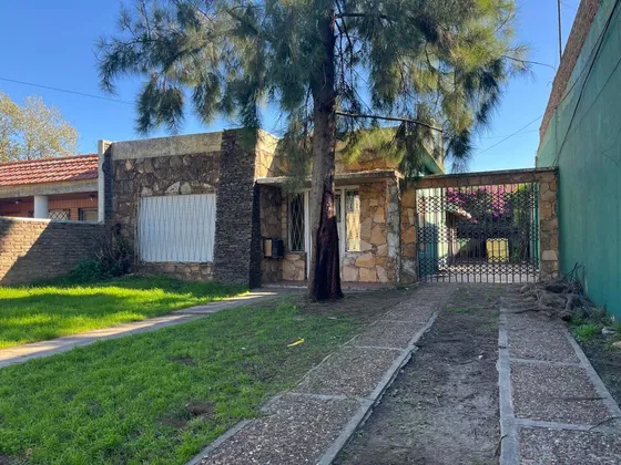 Venta En Block  2 Casas A Refaccionar, Lanus Oeste