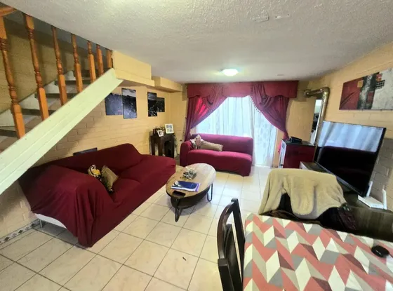 Venta Casa En Barrio Holanda Maipú